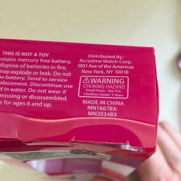 Disney Minnie Mouse LED Kids Watch for ages 6+ - Picture 4 of 16